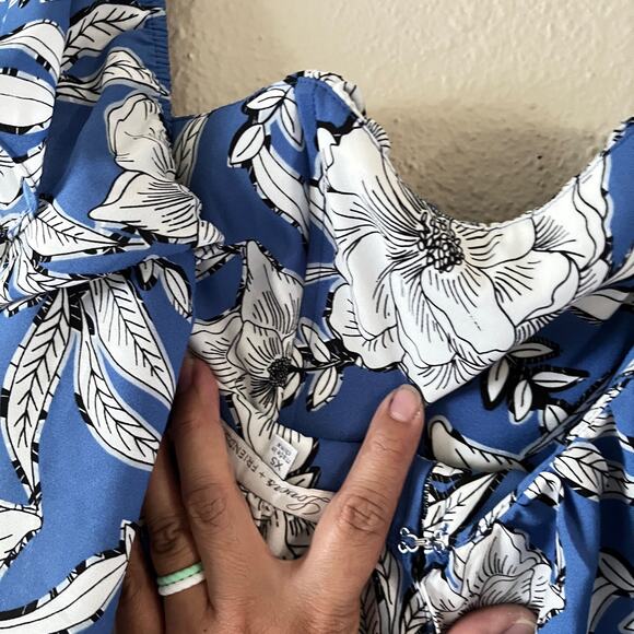 NEW Lovers + Friends Life's a beach floral top - Picture 9 of 11